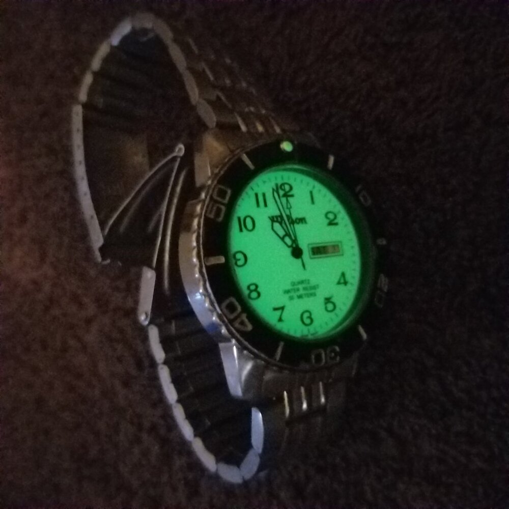 Wilson Glow in the Dark Watch Men's new battery